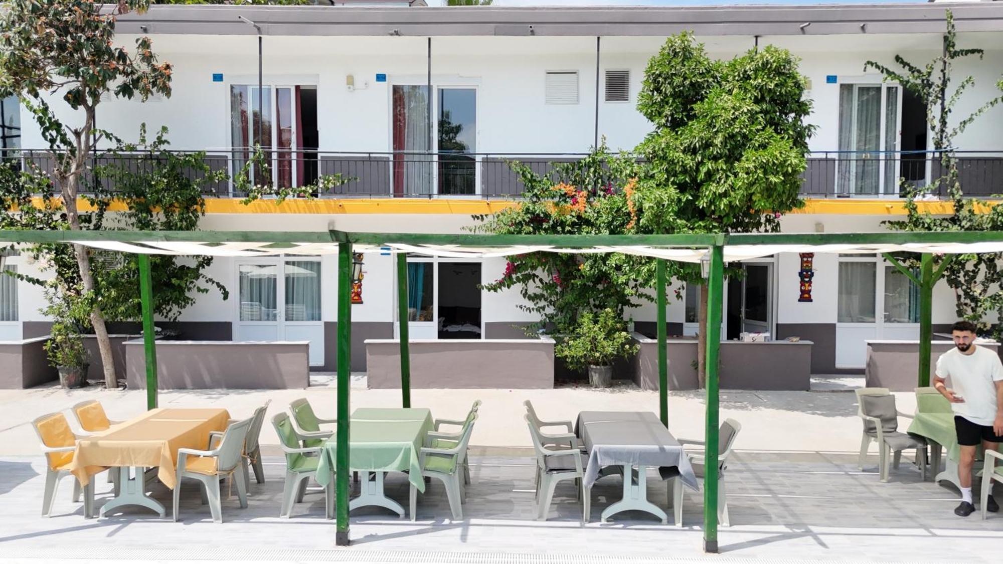 Hillside Apart Otel Side